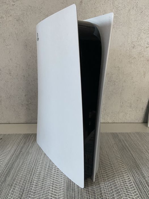 PS5 Disc Edition+ FIFA 20