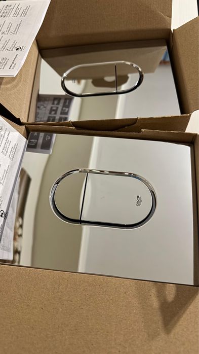 Кнопка смыва инсталляции (2 штуки). ОРИГИНАЛ