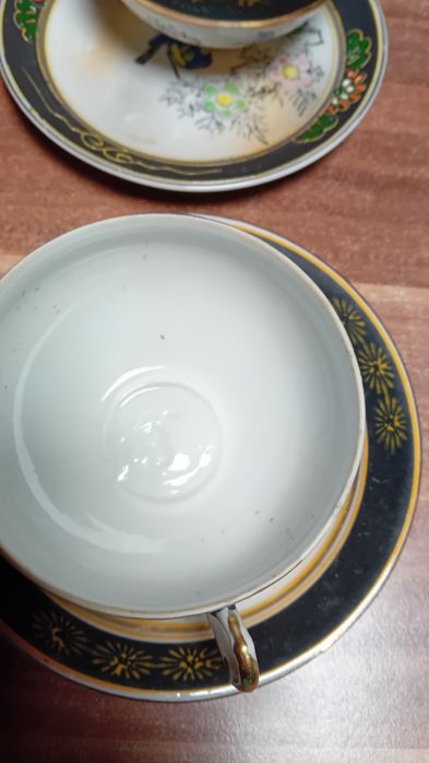 Сервиз и чинии  японски  костен  порцелан
