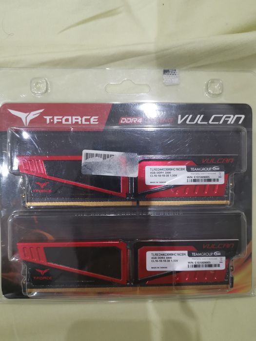 Рам Памет 2x4 gb ram ddr4 3000mhz