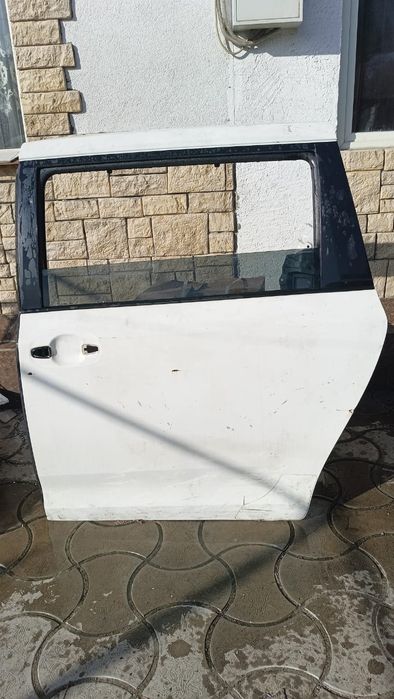 Пассажирский левый дверь от Toyota Sienna