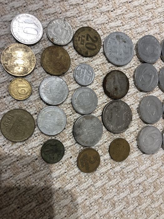 Bactote si monede vechi