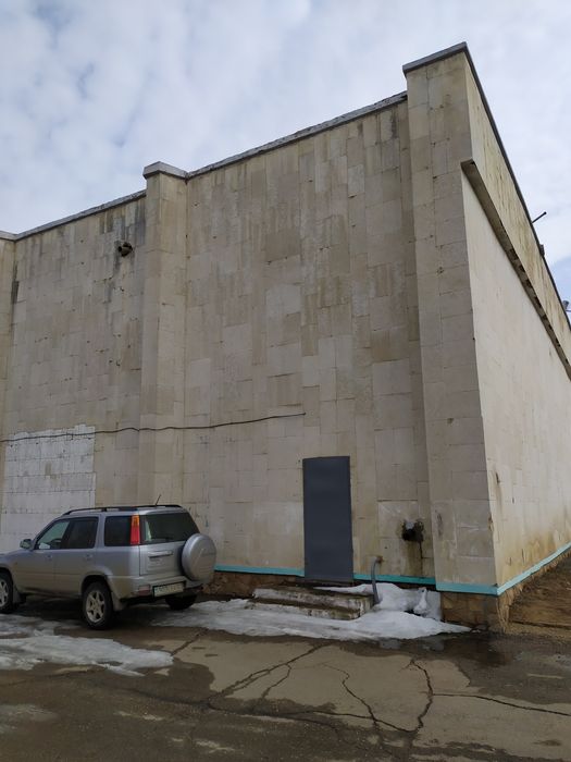 Продам ЧАСТЬ ЗДАНИЯ, в 3 этажа