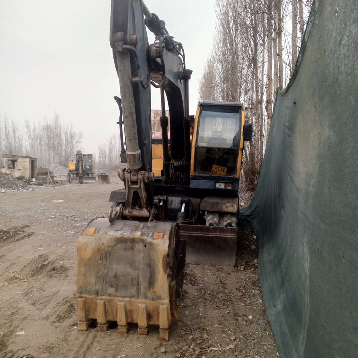 Екскаватор самсунг 132