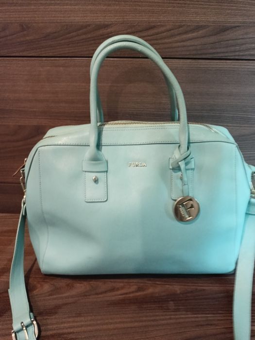 Оригинални чанти Furla, Love Moschino, Valentino