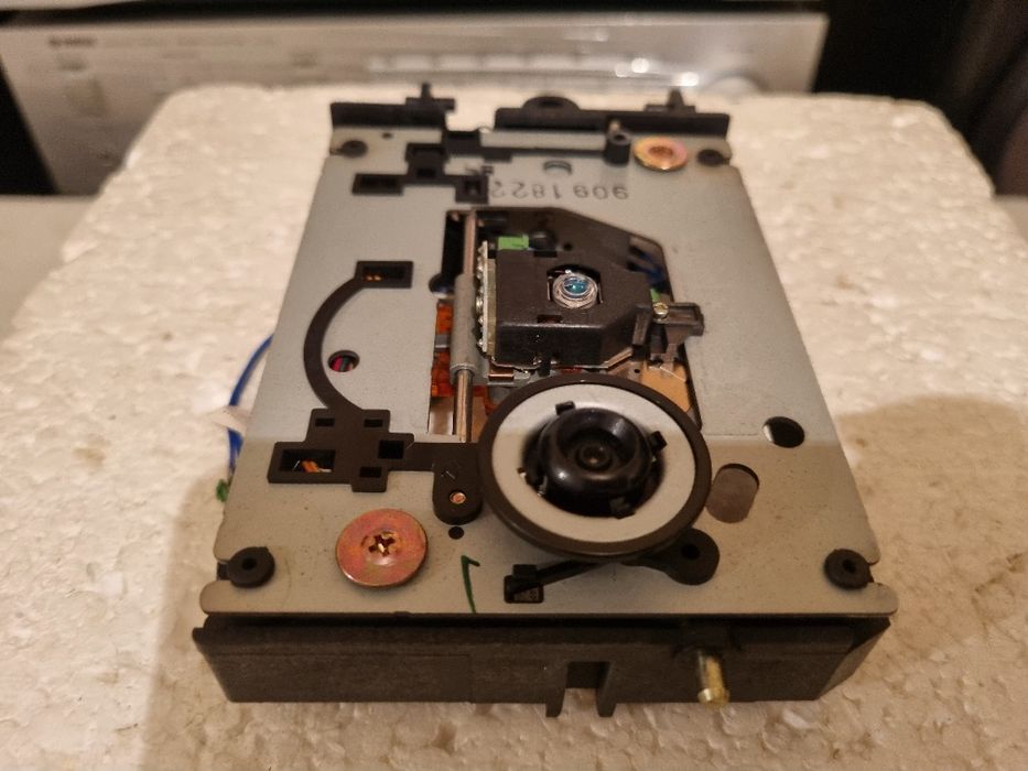 Laser Optic Original JVC. Perfect functional. Impecabil.