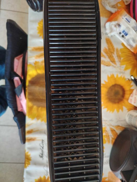 Xbox 360 raboti neznam kolko gb + left 4 death(survival pack) call of duty4 modern warfare, resident evil 5