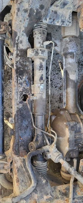 Caseta de direcție hidraulică Nissan Pathfinder cod.49001-EB300/49001-EB30A