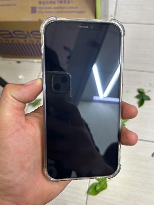 Iphone 12 128gb в хорошем состояний