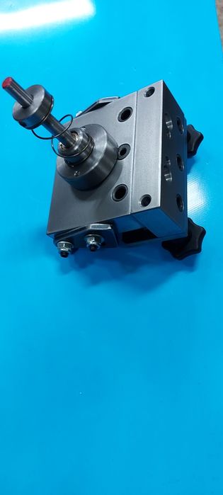 Шаблон за минификс със закалени втулки