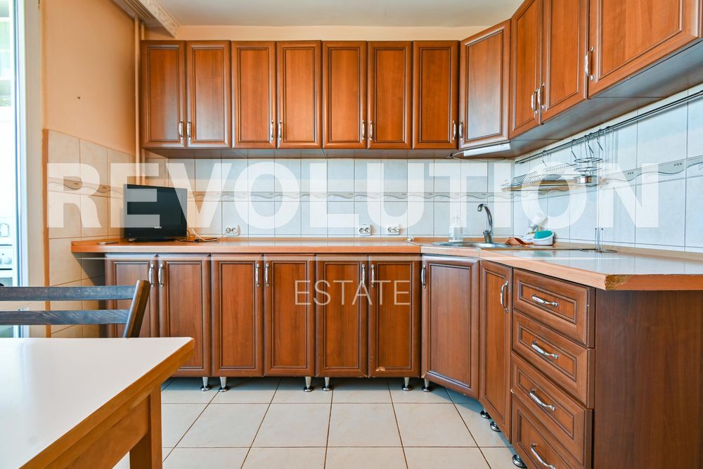 Дава се под наем Двустаен апартамент в София, Хиподрума - 76 кв.м за 550 € - Снимка #2