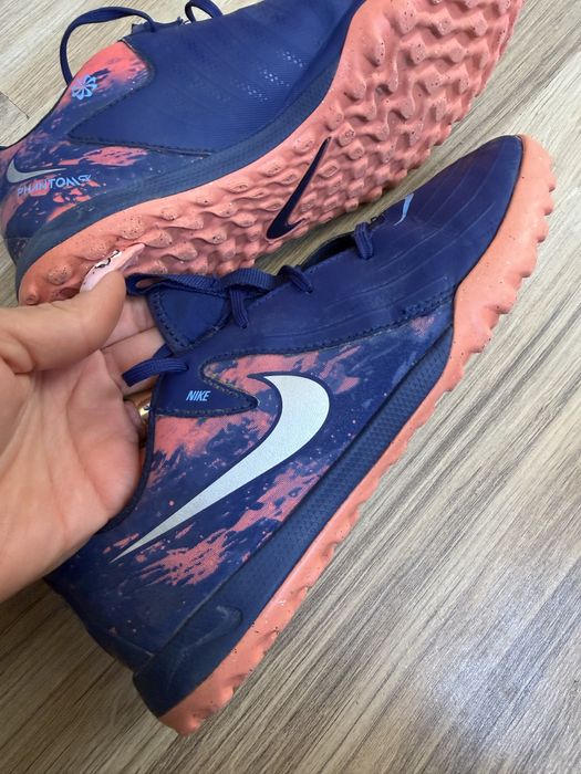 Оригинални юношески маратонки Nike Phantom GX II Academy TF! 37,5 н