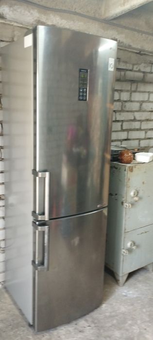 Продам холодильник лж