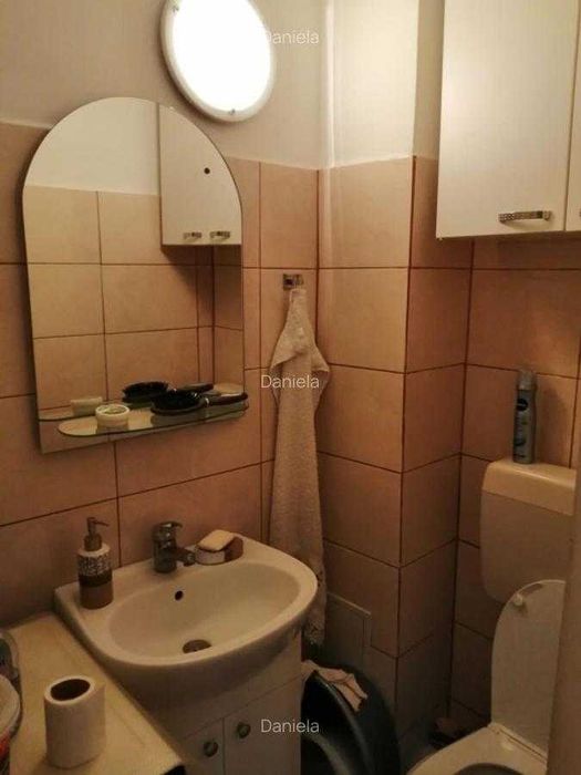 Proprietat vand apartament 3 camere Constanta, zona Far