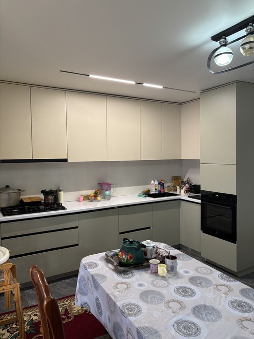 Продам двухэтажную дом-дачу