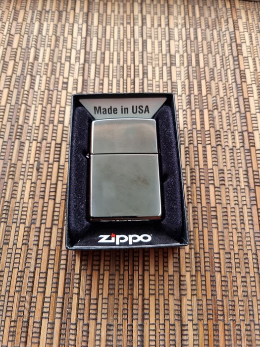 Zippo Ebony Nou In Cutie