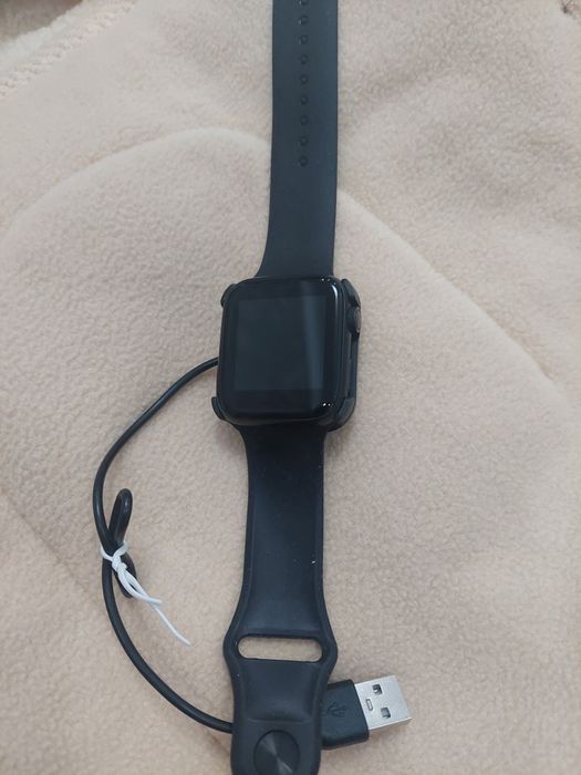 Продам часы смарт новое