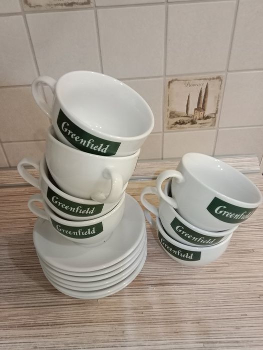 Чашки с блюдцами чайные