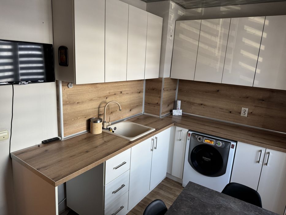 Продавам Апартамент