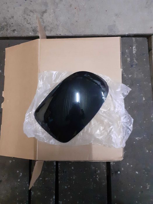 Левое зеркало Cadillac Escalade 2