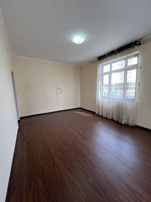 2/3/5 сотилади 67.5м²