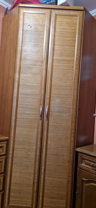 Продам комод и шкаф