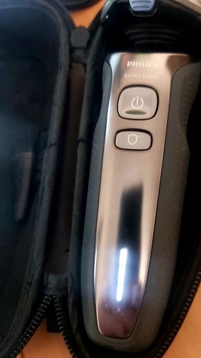 Aparat de ras Philips Seria 6000 (S6640) - Stare Excelentă + Accesorii