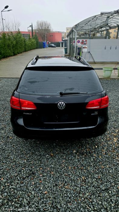 Vând Volkswagen Passat, înmatriculat, 1.6, an 2012.