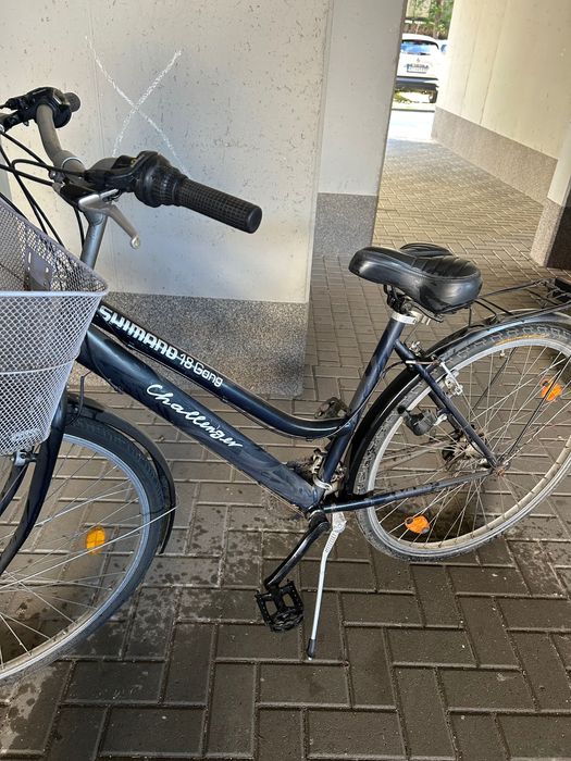 bicicletă cu coș și sonerie