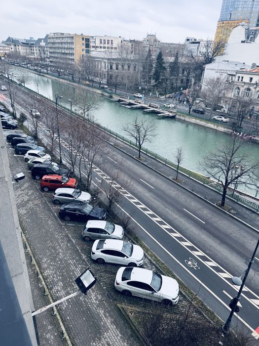 Birouri -Spatii Comerciale /Vanzare/Închiriere