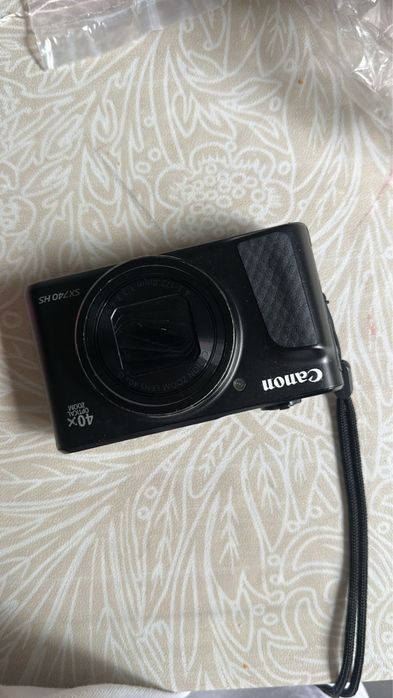 Canon PowerShot SX740 HS (черный)