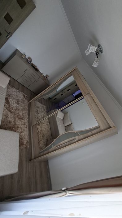 "UNICAT !!! Apartament 3 camere + curte cu camera si loc de parcare