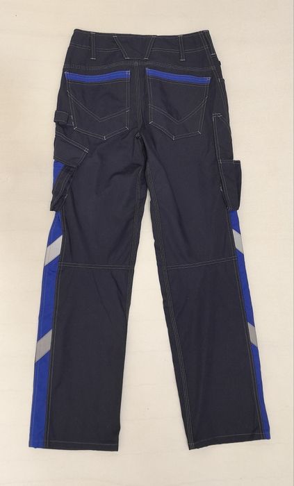 Pantaloni noi MASCOT Danish Design, salopeta ca Engelbert Strauss  46