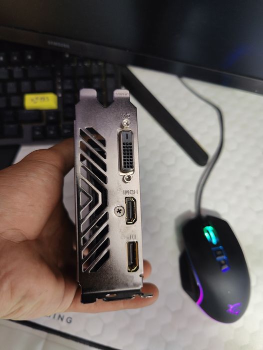 Placa video Gigabyte Nvidia gtx 1050