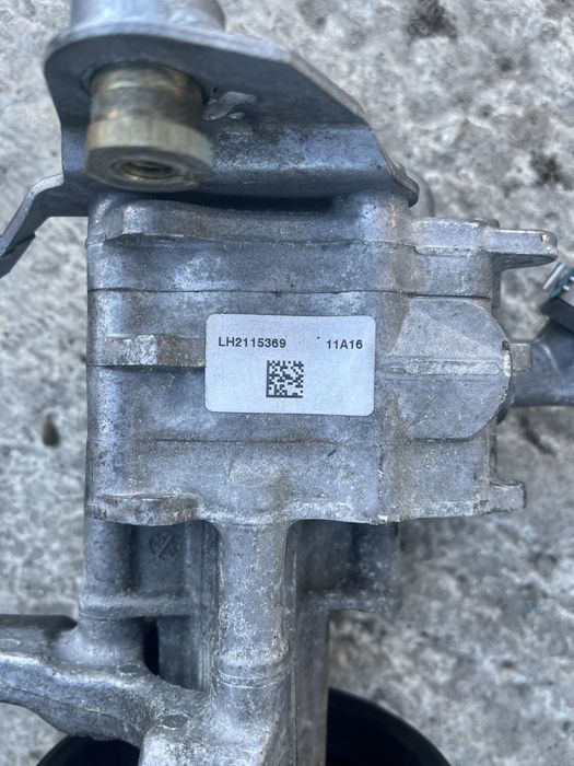 Хидравлична помпа бмв ф10 ф11 530хд хидравлична помпа bmw f10 f11 530d