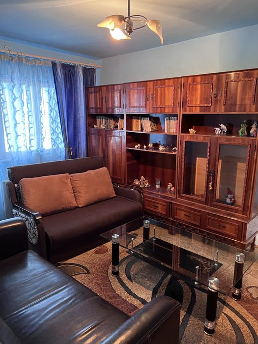 Apartament 3 camere-  Bailesti