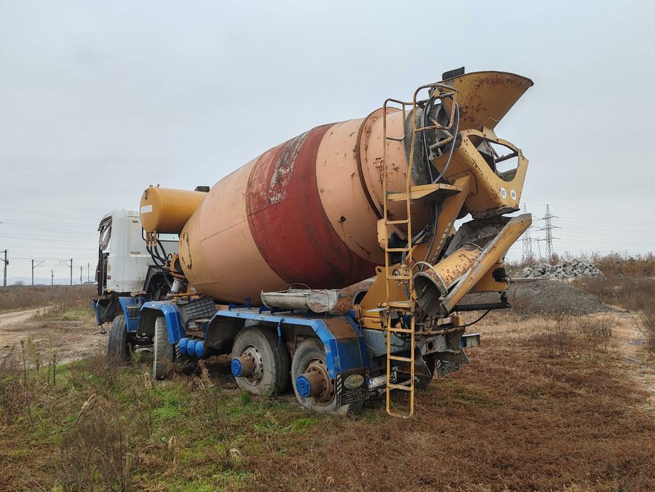 Dezmembrez Betoniera Astra