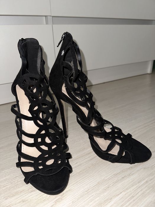 Туфли шпильки