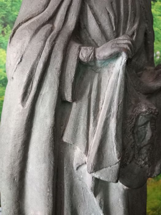 Стара Бронзова Статуя "Дева Мария с Плащеницата"