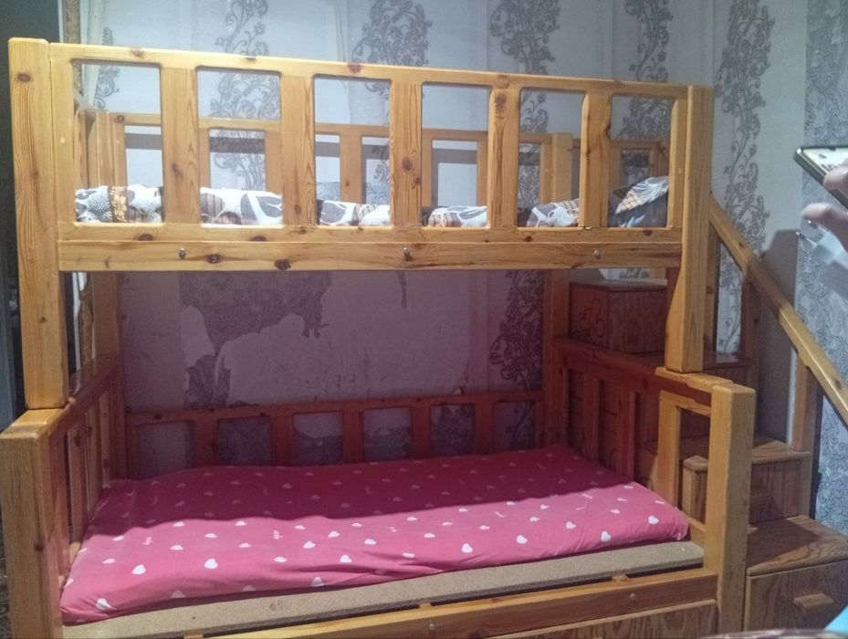 Продаётся двухъярусная кровать