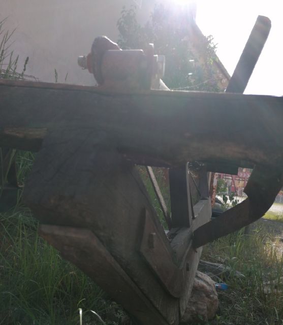 Vand sanie pt 1 sau 2 cai din stejar cu talpi de fier, ranforsata