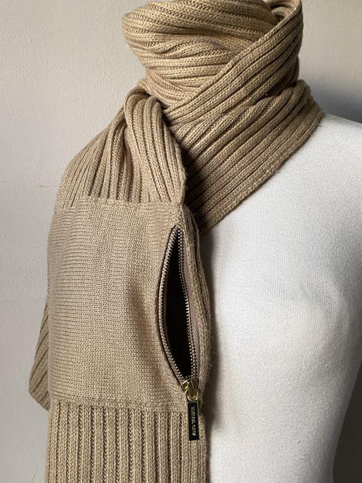 Бежов и кафяв шал от кашмир, вълна, вискоза; Мichael Kors и други