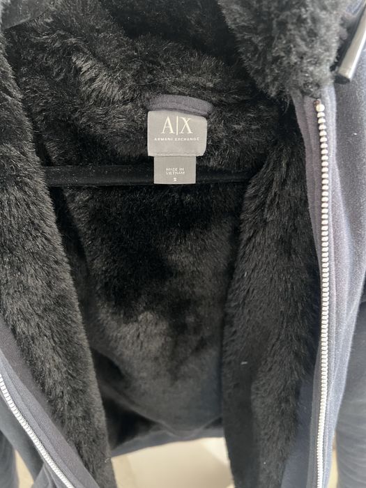 Armani Exchange женско яке с козина