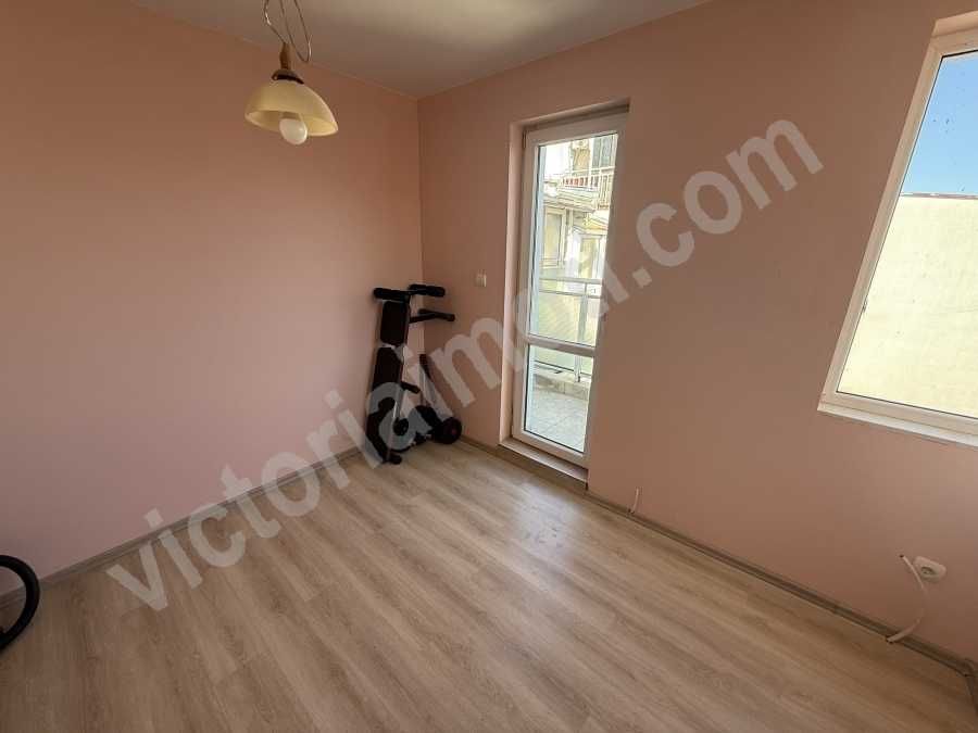 Продава се Тристаен апартамент в Велико Търново, Център - 75 кв.м за 1800 €/кв.м - Снимка #7