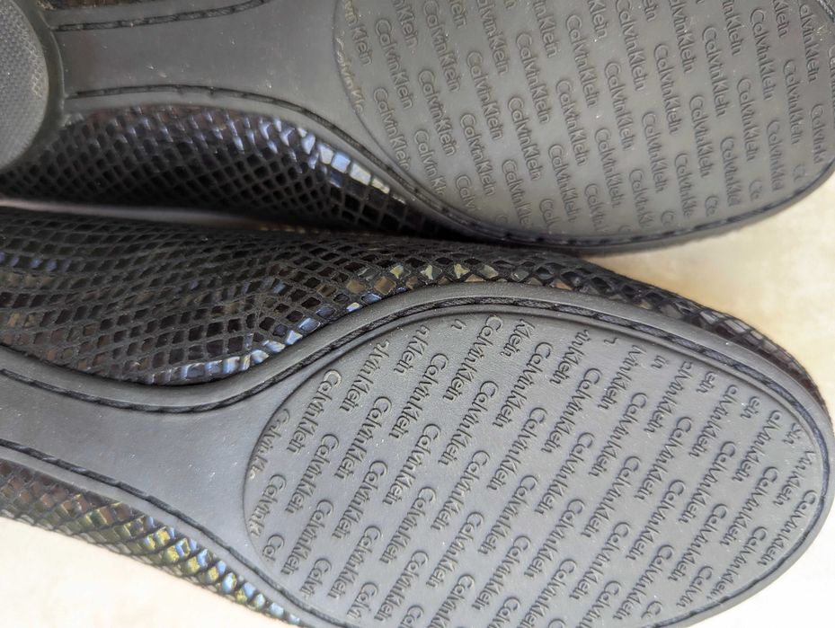 НОВИ! Calvin Klein дамски обувки р-р 35