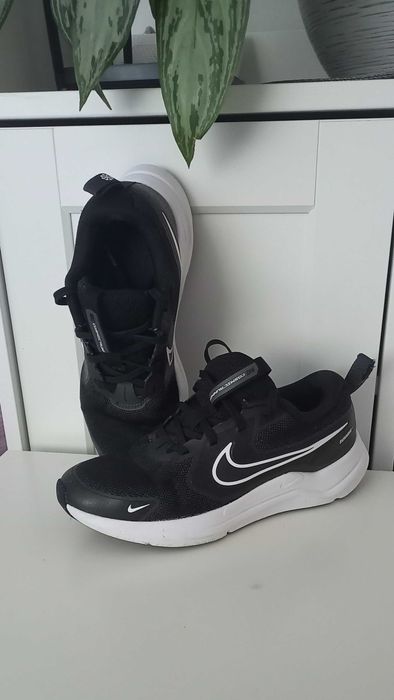 Детски маратонки Nike Cosmic – размер 35.5