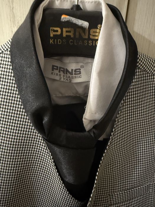 Официален детски костюм