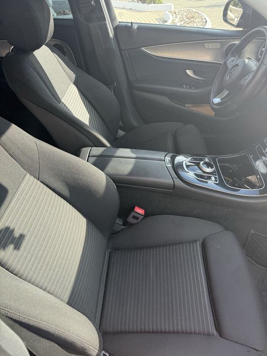Mercedes E 200 an 2017 facelift  automat