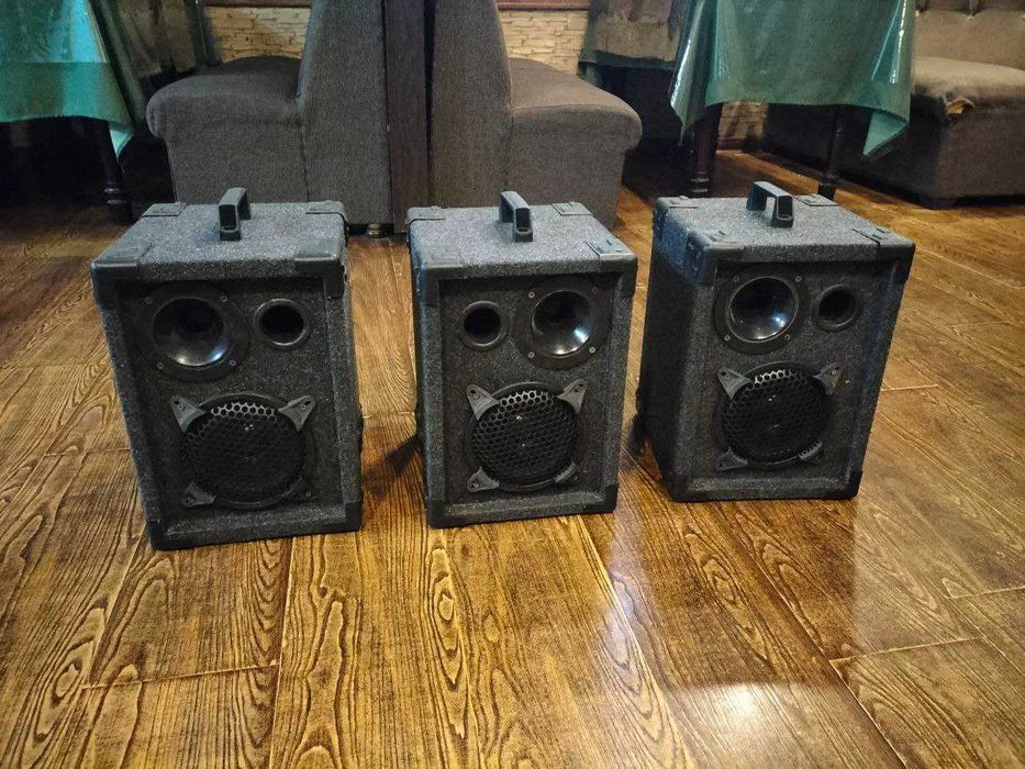 Продается акустические колонки