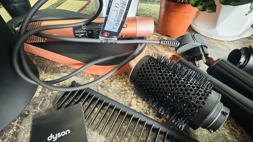 Дайсон новый 25 года